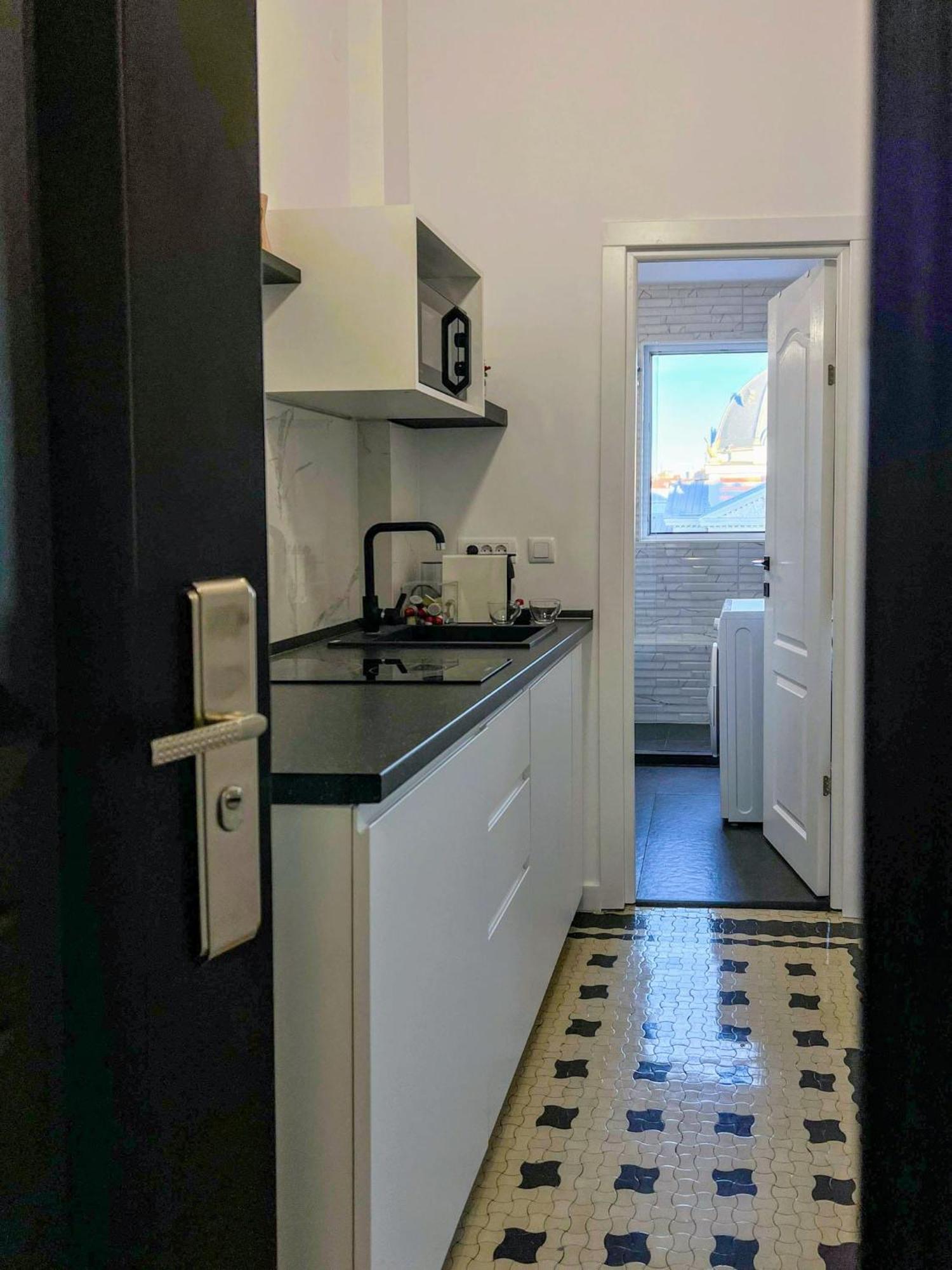 Downtown Forest Boutique Apartment Bucharest